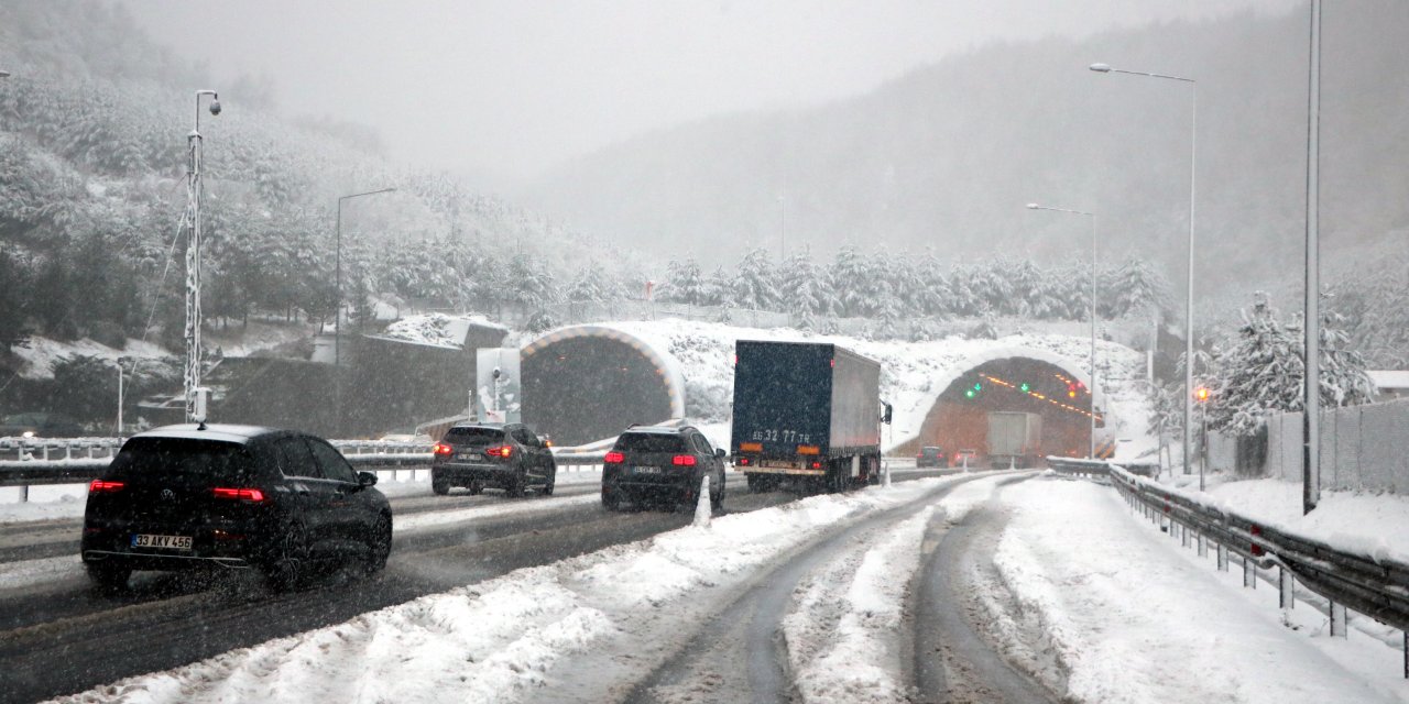 Bolu Dağı’nda Kar Yağışı (2)