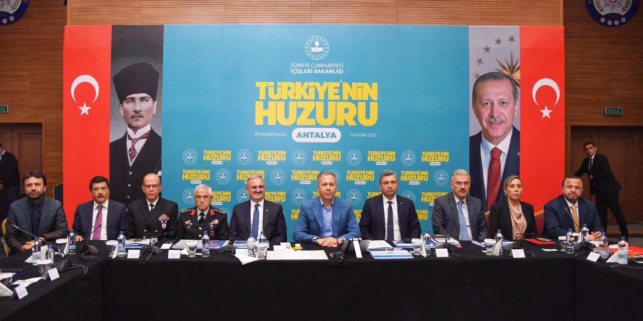 Bakan Yerlikaya’dan Uyuşturucu İle Mücadele Mesajı: Onlara Hayatı Zehir Edeceğiz