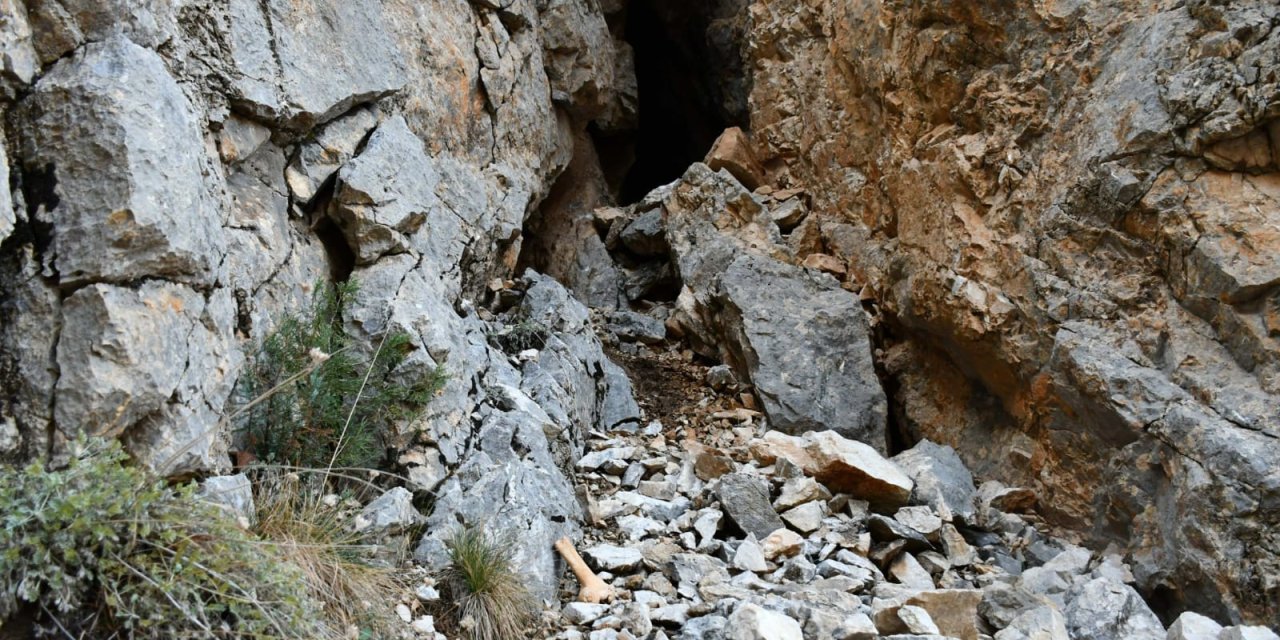 Bakan Yerlikaya: 1'i Yeşil, 1'i Gri Kategoride 2 Terörist Etkisiz Hale Getirildi (2)