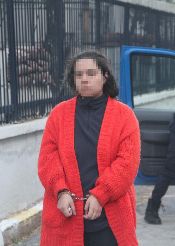 Bebeğini boğarak öldürdü, 4 yaşındaki çocuğunu da boğmaya çalıştı