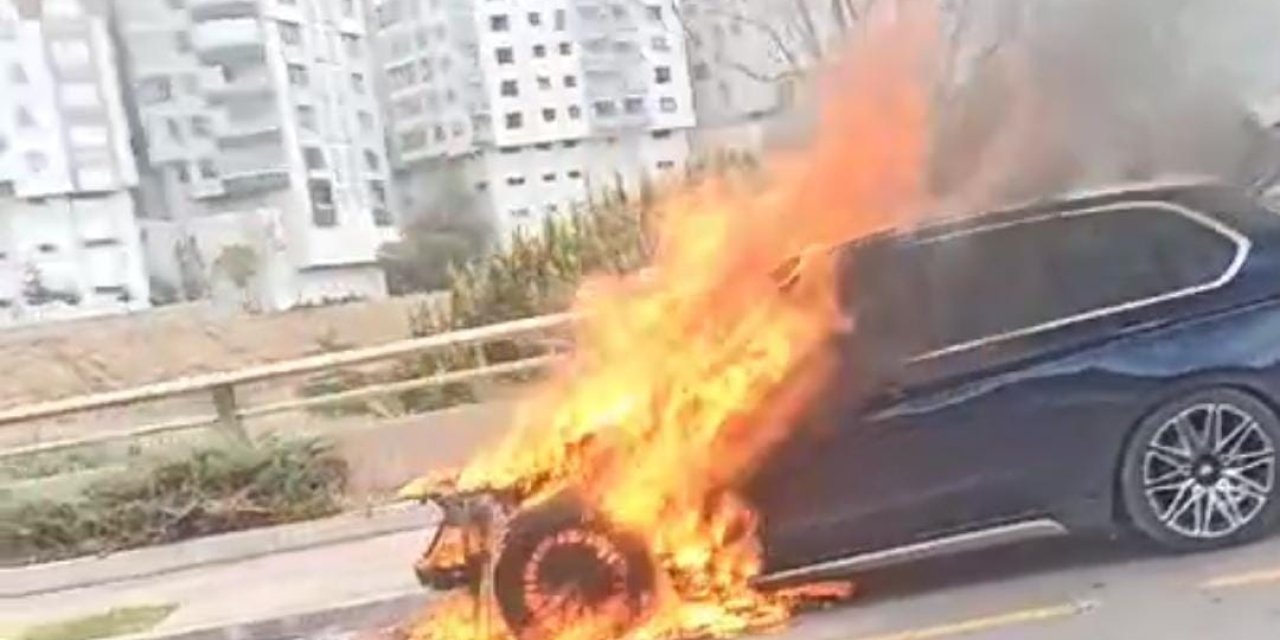 Ankara'da Otomobil Alev Alev Yandı