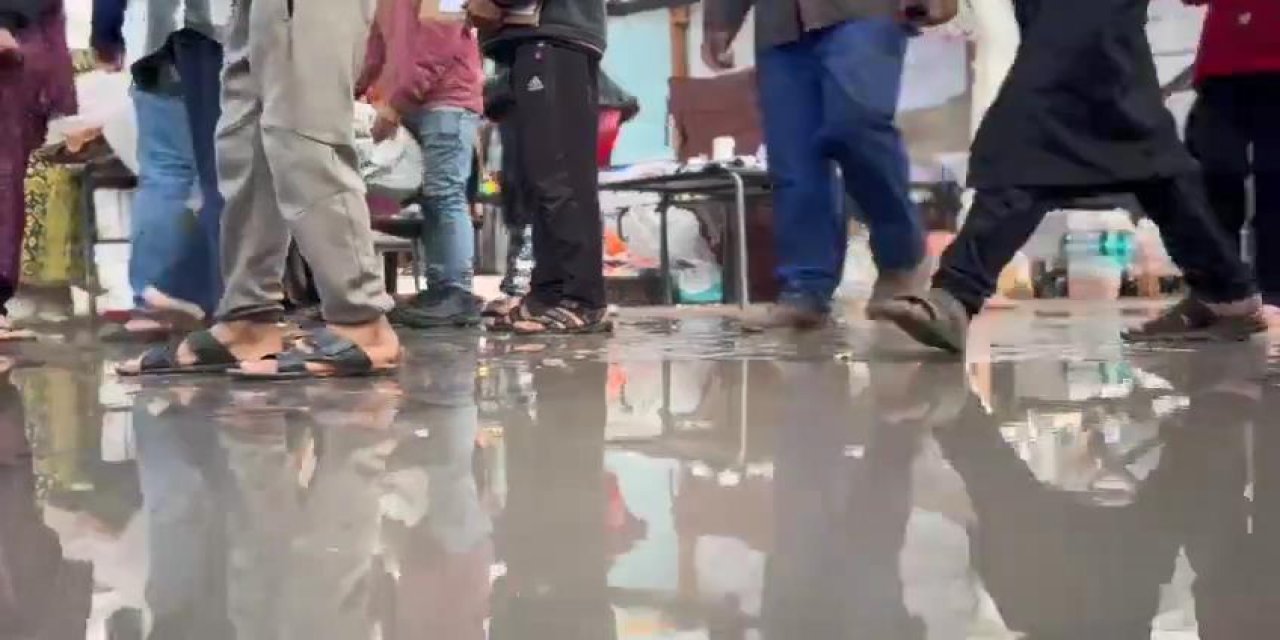 Gazze Şeridi’nde Sağanak Yağış: Barınaklar Yaşanmaz Halde