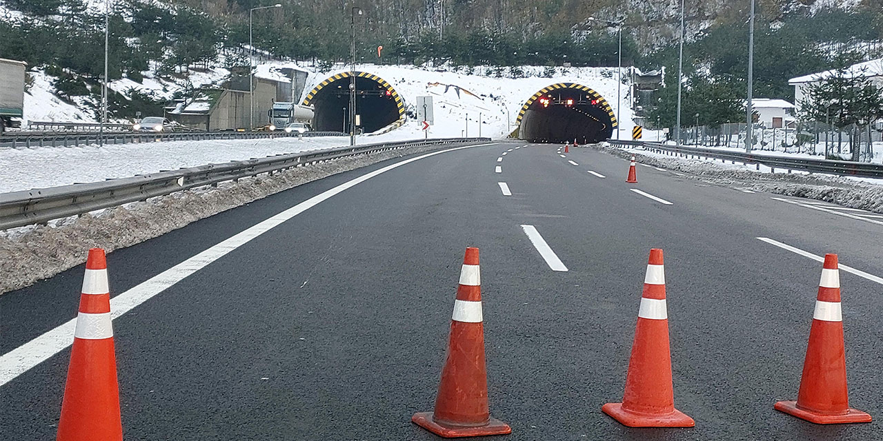 Bolu Dağı Tüneli'nin İstanbul Yönü Ulaşıma Kapatıldı