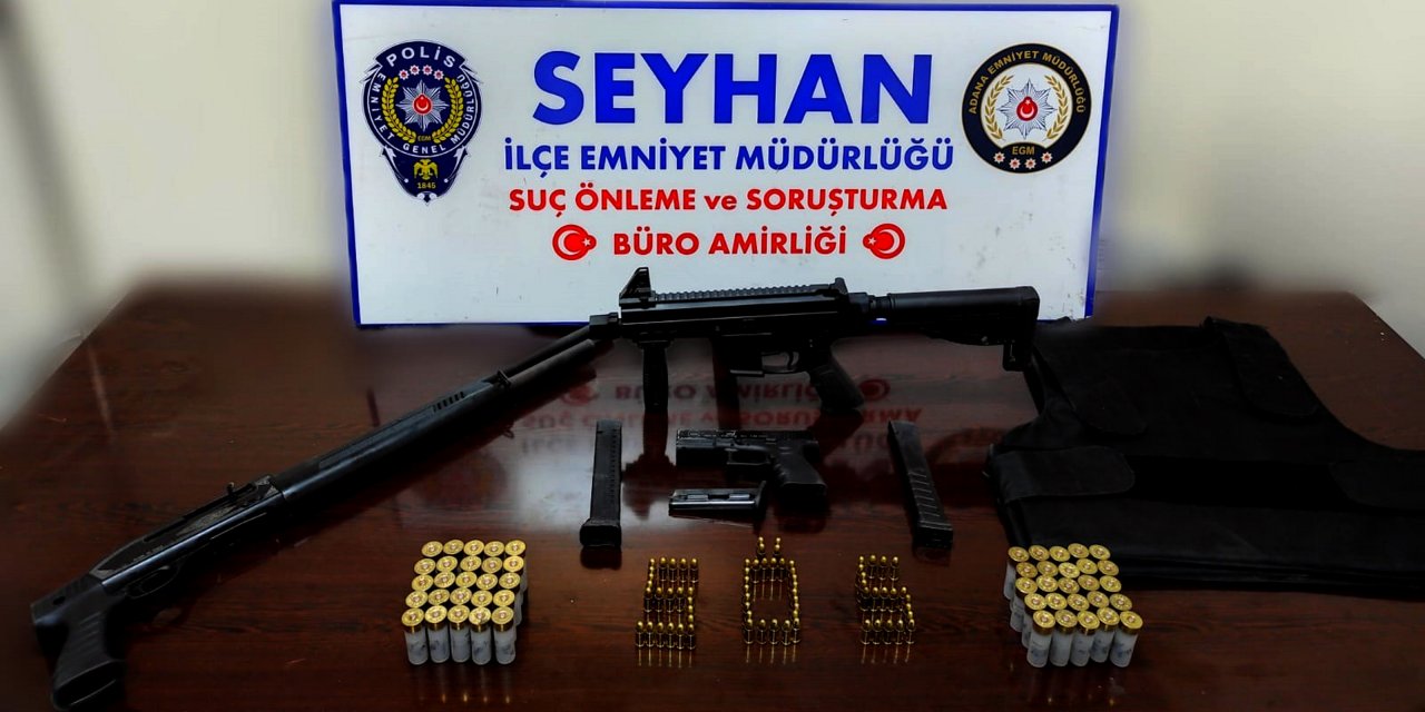 Evindeki Çamaşır Makinesinden Silahlar Çıktı; 'Kimin Koyduğunu Bilmiyorum' Dedi