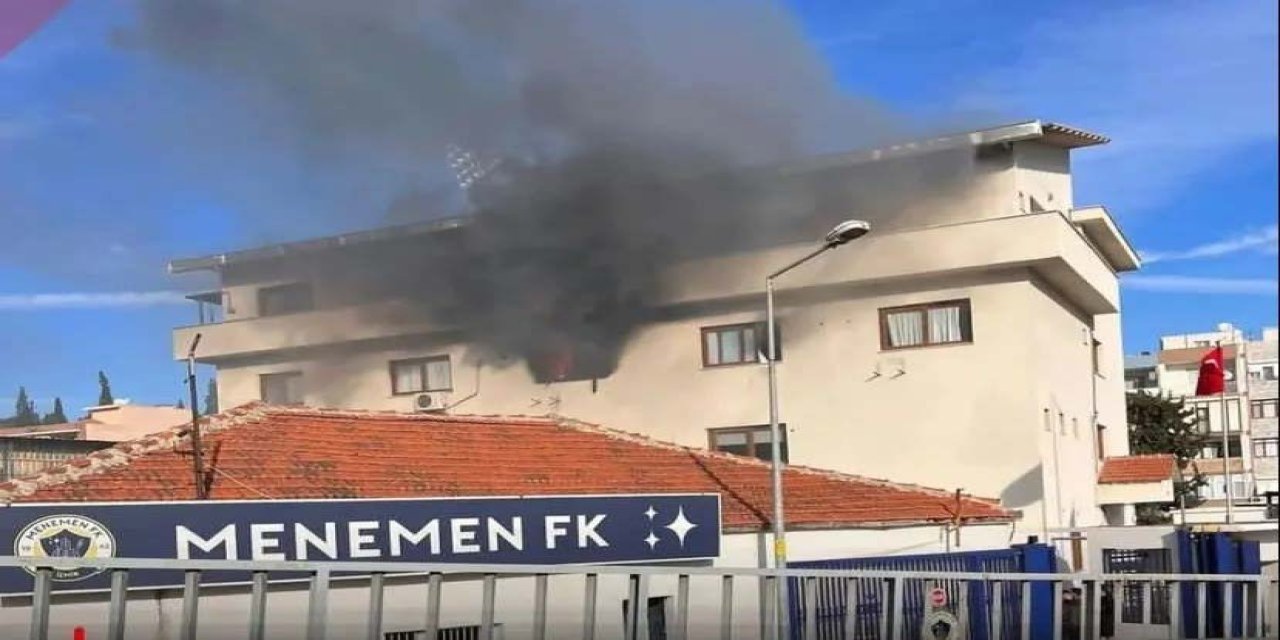 Menemen Fk'da Yangın Korkuttu