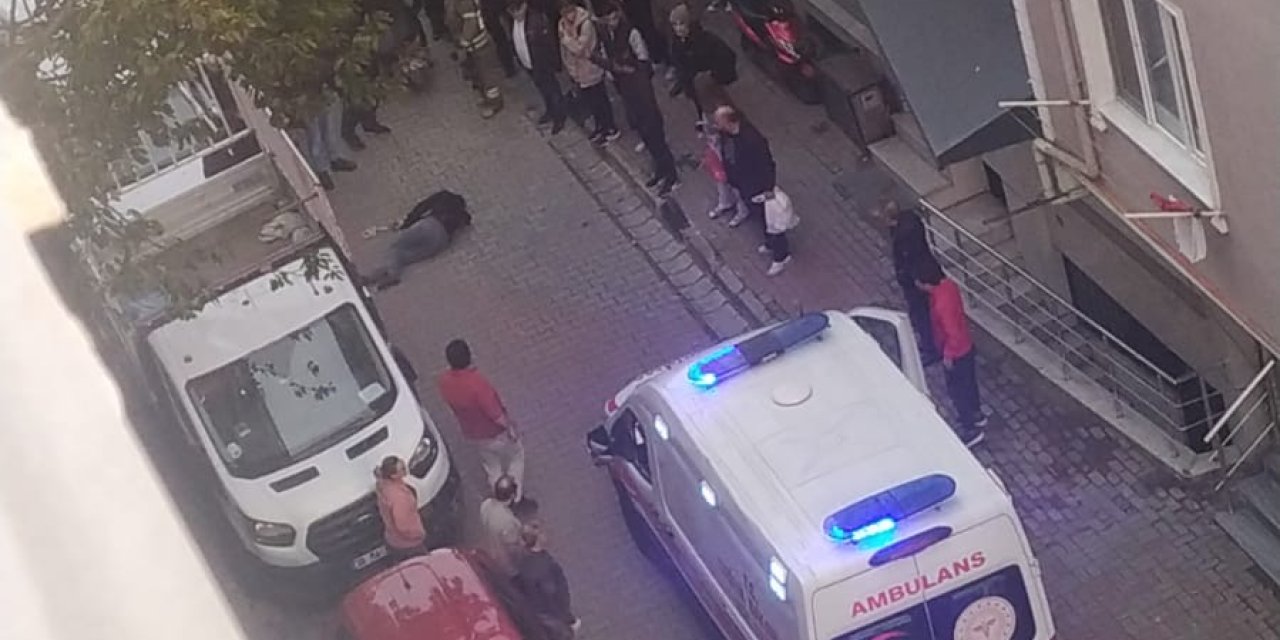 Küçükçekmece'de Tutsak Tutuldukları Binadan Atlayan 2 Kişiden Biri Hayatını Kaybeti