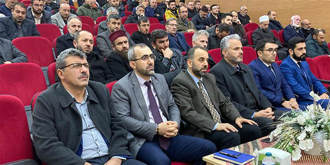 Rize'de Din Görevlilerine Yönelik Tecrübe Paylaşımı Toplantısı Yapıldı