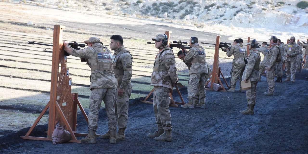 Keskin Nişancılar Foça'da Yarışıyor