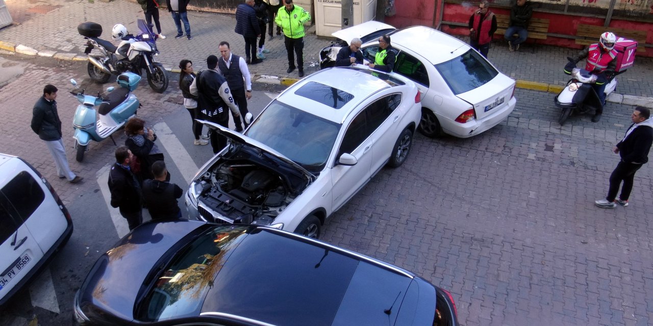 Avcılar’da Zincirleme Kaza Kamerada