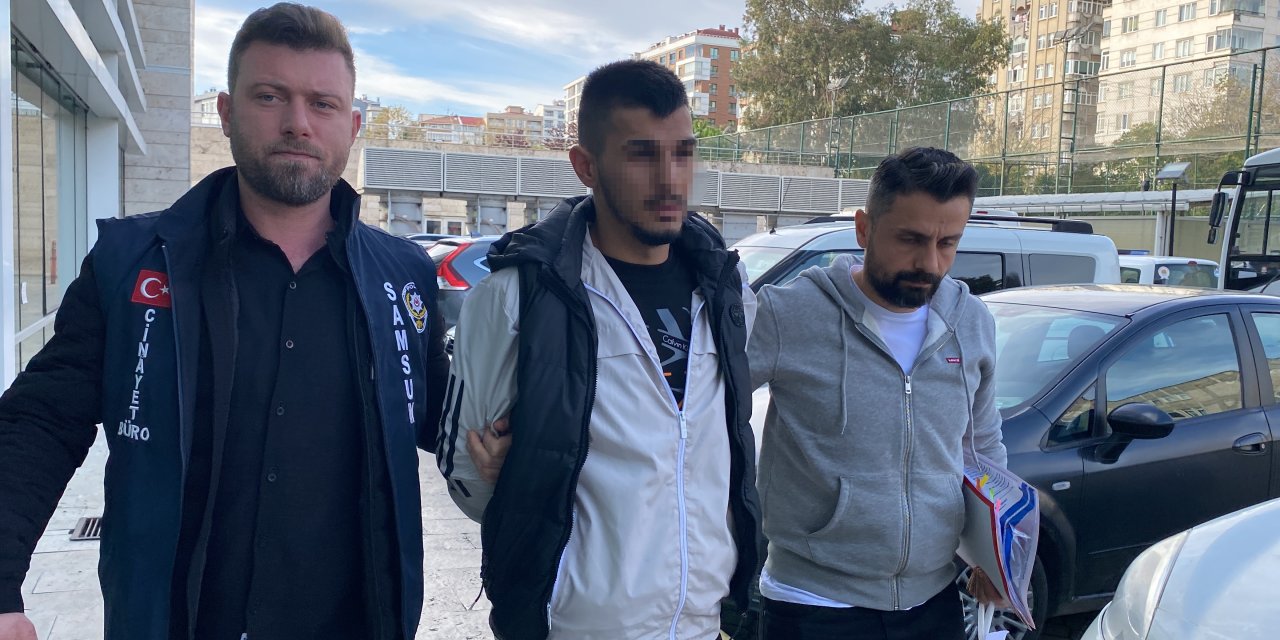 Daha Önce Kendisini Darbedeni Bacaklarından Vurdu