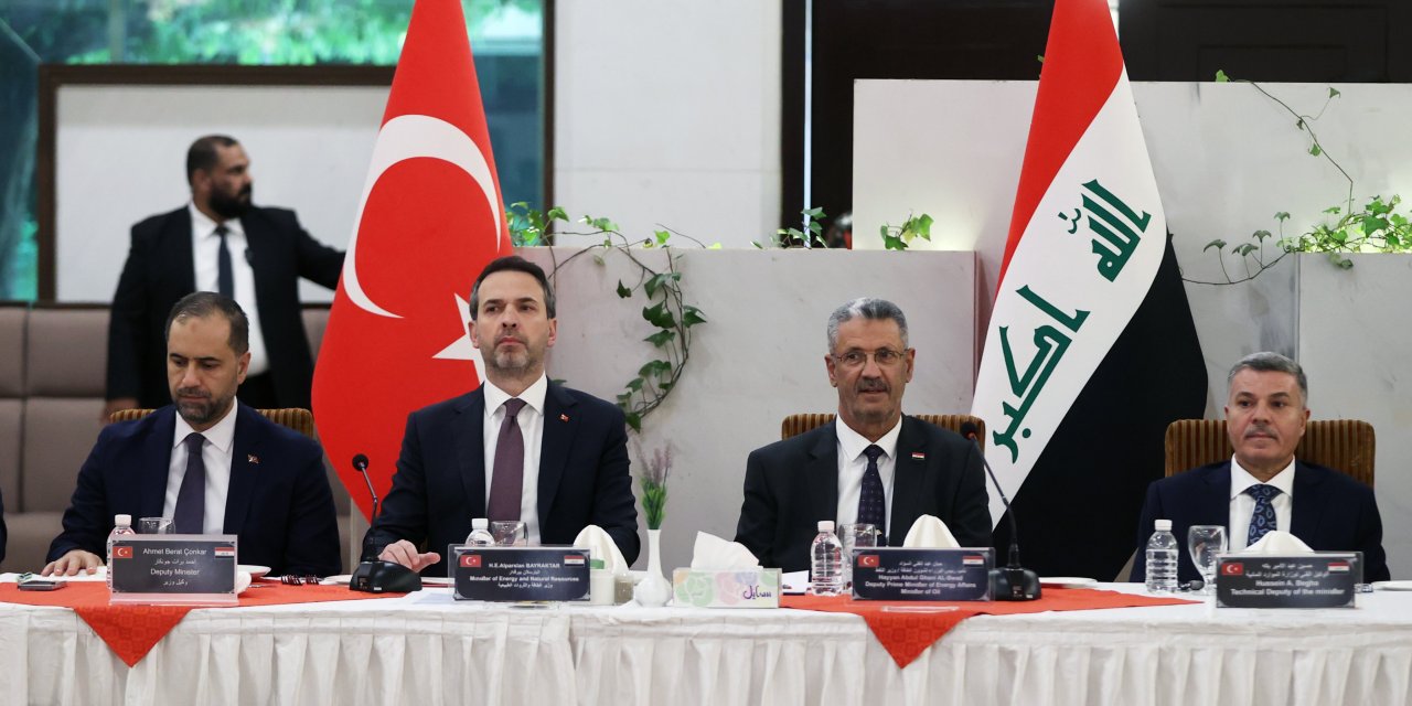 Bakan Bayraktar, Irak’ta Türk Şirketleri İle Bir Araya Geldi