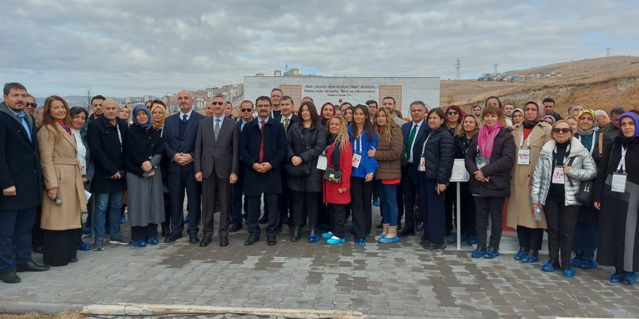 81 İlden Öğretmenler, Şehit Öğretmenler Abidesi'ni Ziyaret Etti