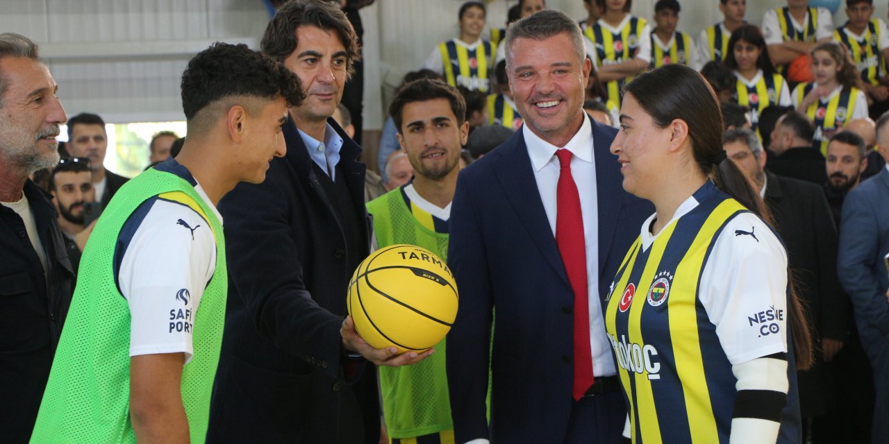 Sadettin Saran, 25’inci Spor Salonunu Şırnak’ta Açtı