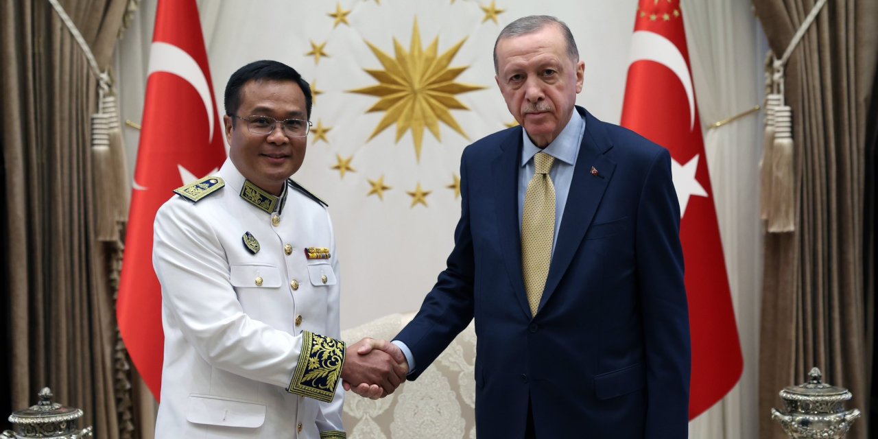 Büyükelçilerden Cumhurbaşkanı Erdoğan'a Güven Mektubu