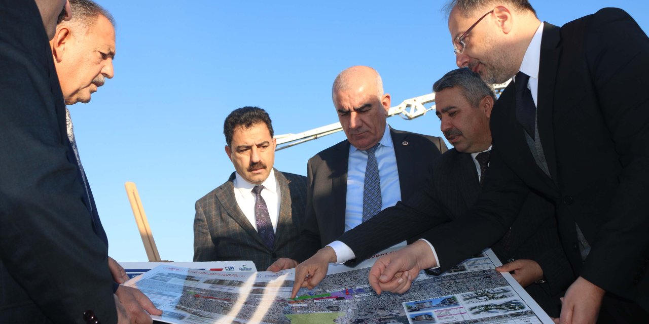 Bakan Özhaseki: Türkiye Deprem Açısından En Riskli 5 Ülkeden Birisi