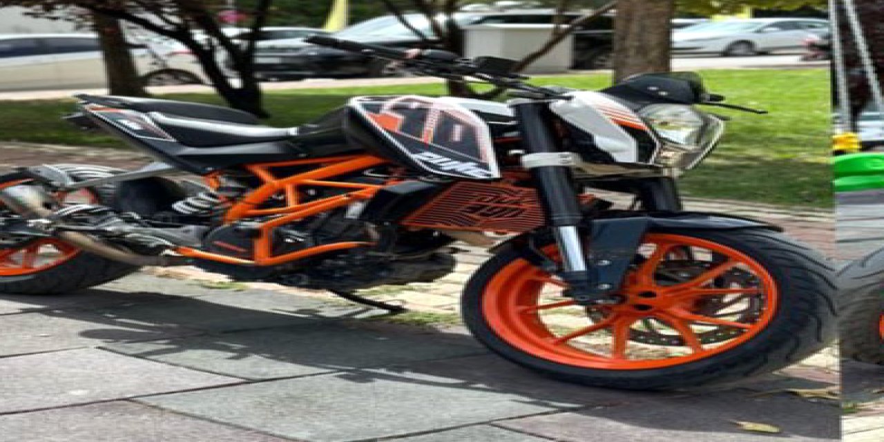 Avcılar’da Motosiklet Hırsızlığı Kamerada