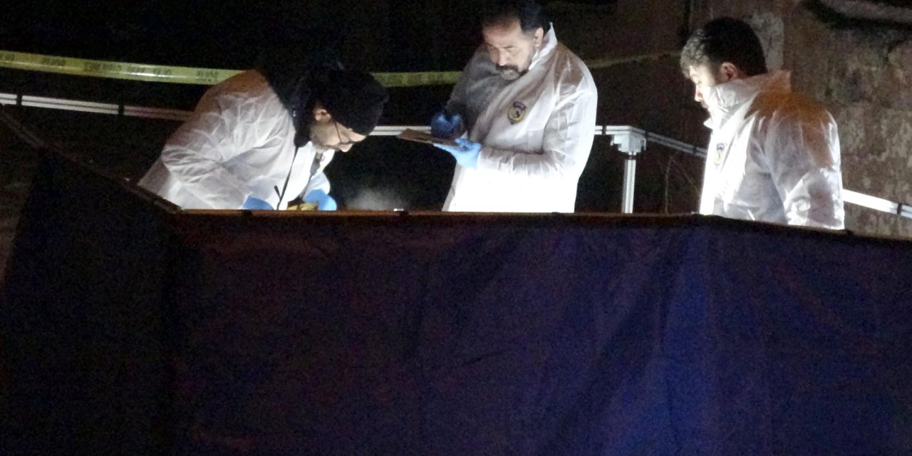 Sokak Ortasında Cesedi Bulundu