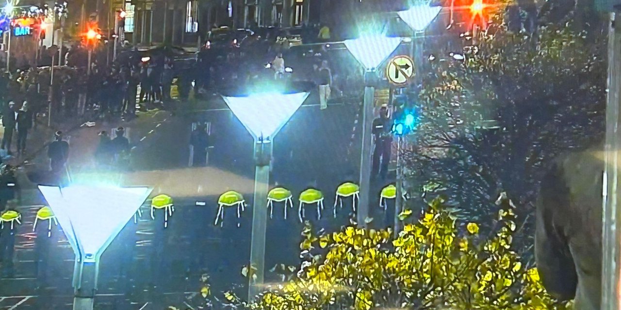 İrlanda’da Bıçaklı Saldırı Sonrası Şiddet Olayları Meydana Geldi