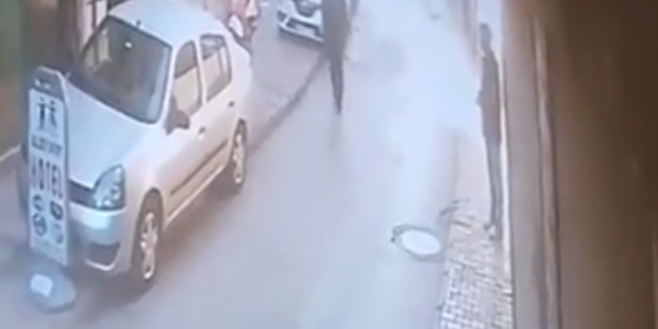 Çatıdan Atladı, Kaldırımdaki Yayanın Yanına Düştü