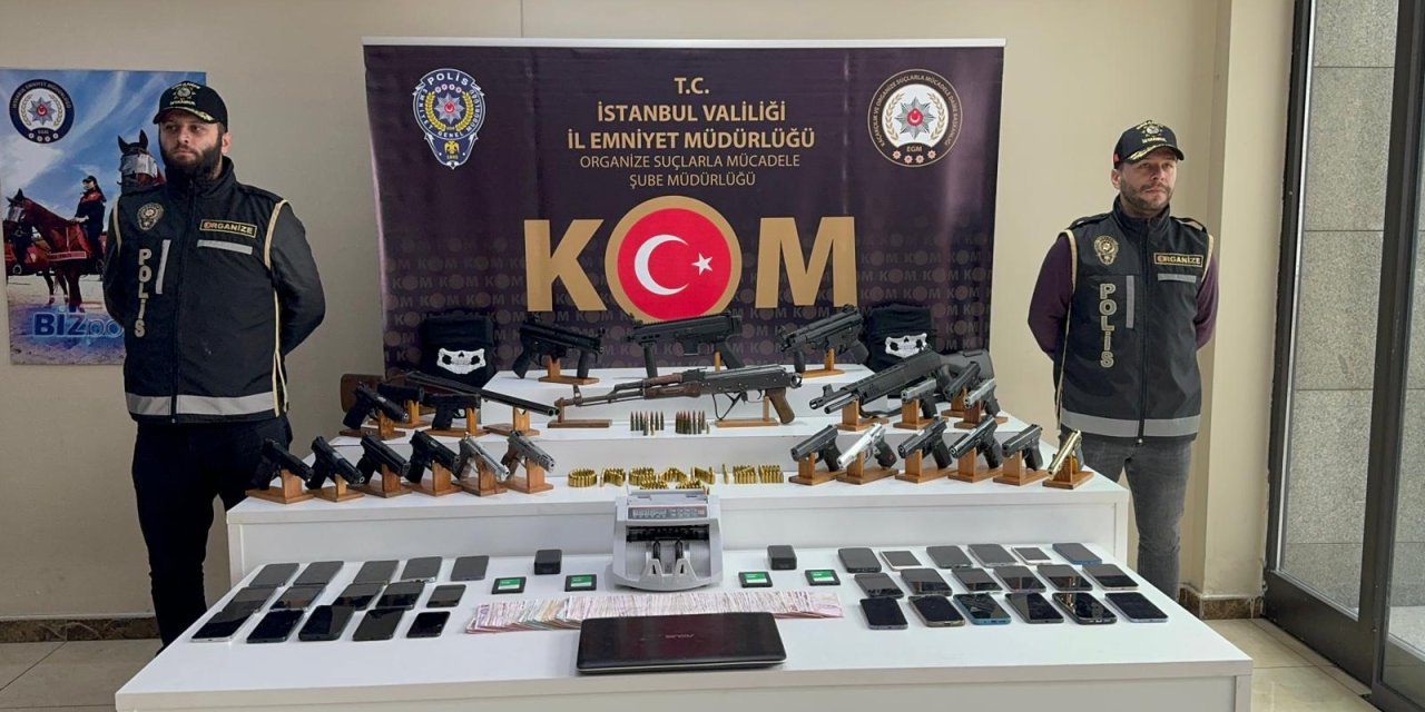 Yolyemezler'in Gizli Bölmelerde Ele Geçirilen Silahları