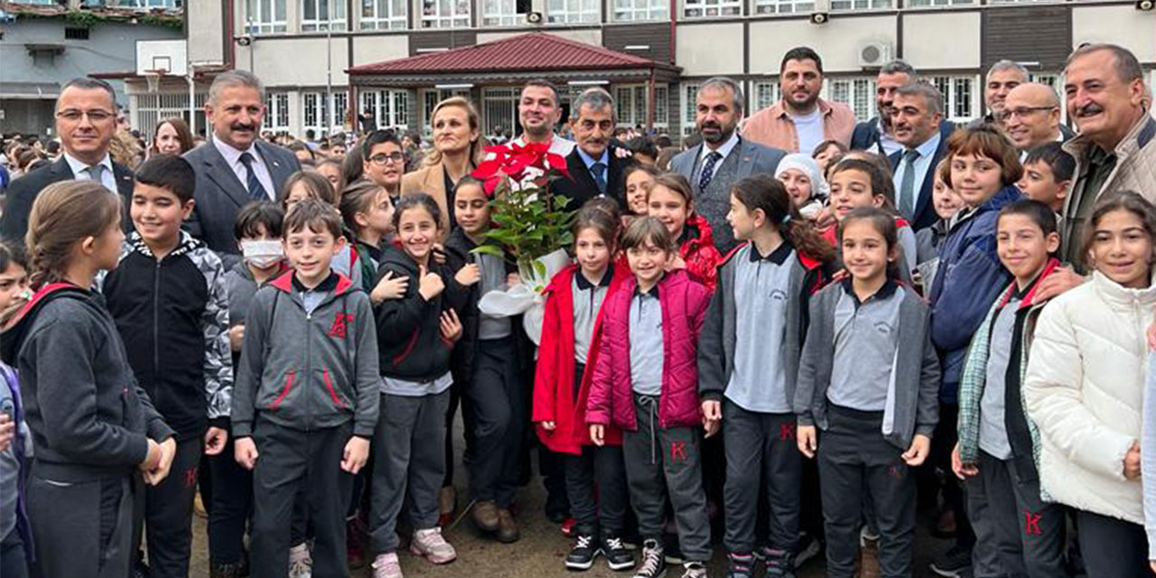 Rize’de Şaban Öğretmene Okulundan Duygulandıran Veda