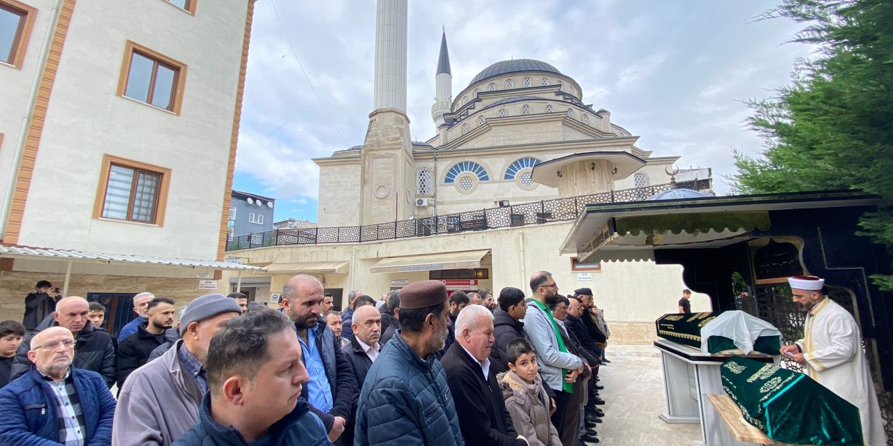 Anne Ve 2 Çocuğu 6 Ay Sonra Toprağa Verildi