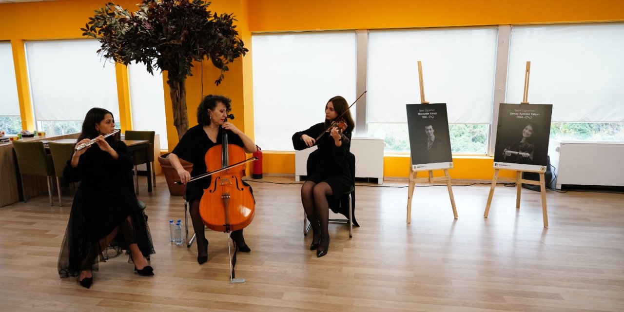 Demirören Medya Lisesi, Şehit Edilen Öğretmenleri Unutmadı