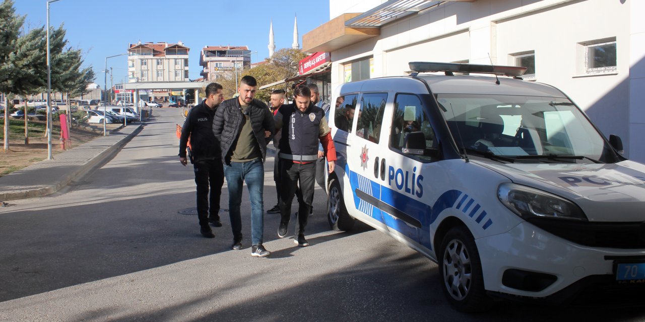 Yoldan Geçen Kuryeyi Vuran Şüpheliler Yakalandı