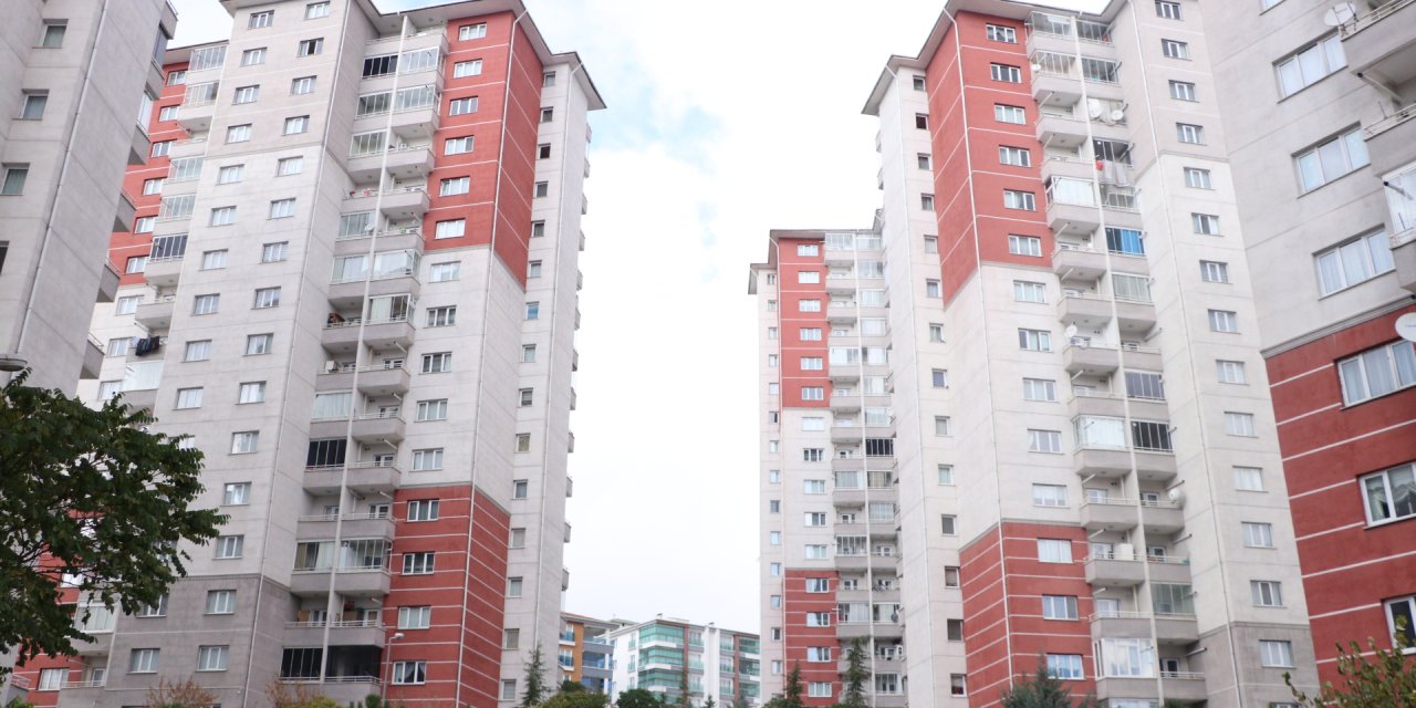 Sitede Fahiş Aidat Artışına Tepki