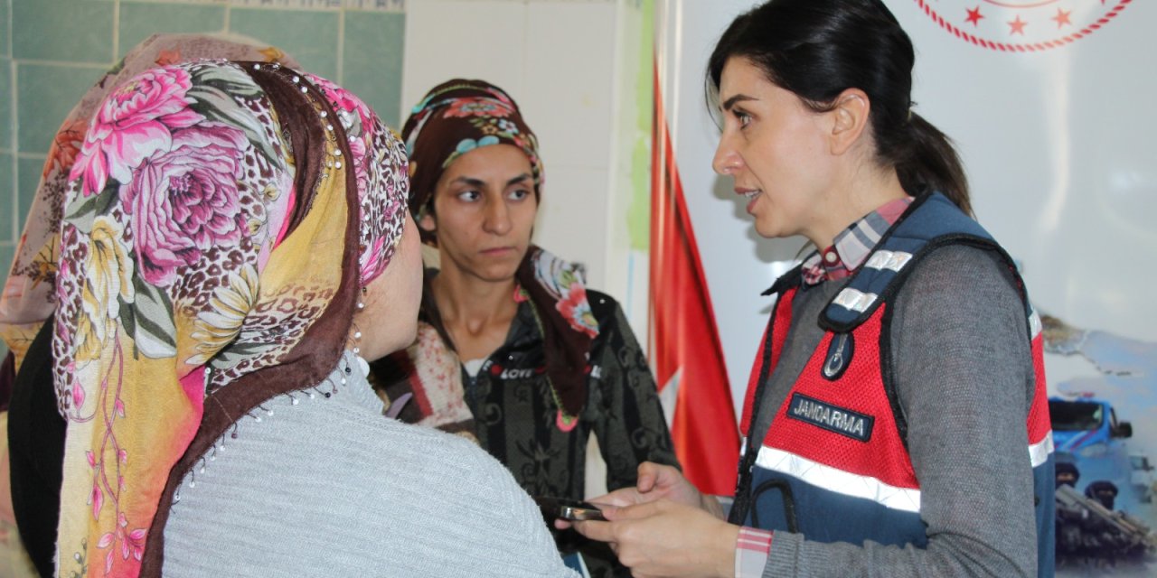 Kadın Astsubaylar, Şırnak’ın Köylerinde Kades’i Anlattı