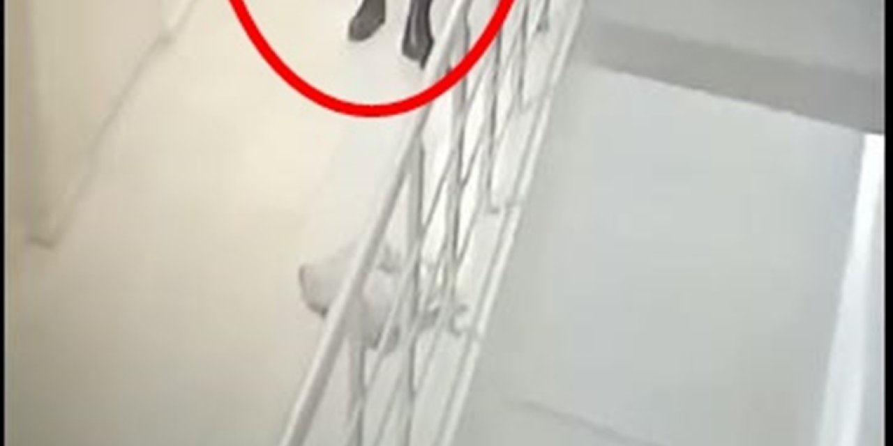 Önce Ayakkabıyı Denedi, Sonra Poşet Koyup Kaçtı