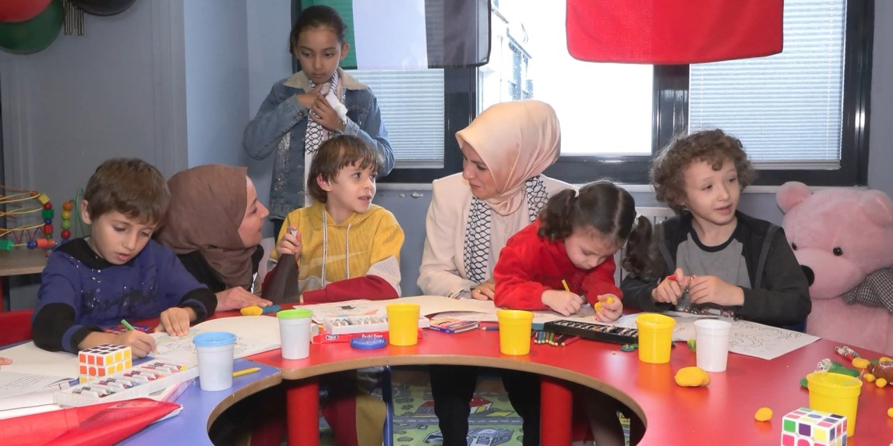 Bakan Göktaş İstanbul'a Getirilen Filistinlileri Ziyaret Etti