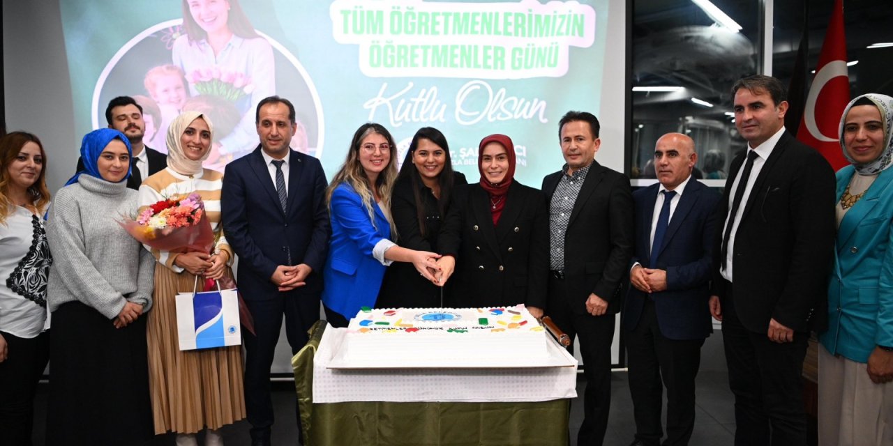 Tuzla'da Eğitim Birimlerinde Görev Yapan Öğretmenler İçin Program Düzenlendi