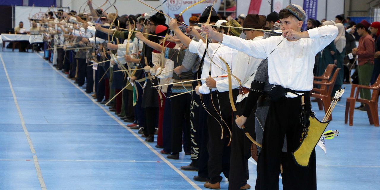 Geleneksel Türk Okçuluk 100'üncü Yıl Salon Türkiye Şampiyonası, Samsun’da Başladı