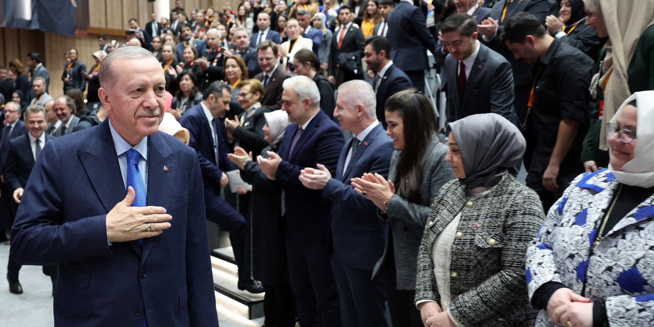 Erdoğan: Eli Öpülecek Kadın Aranıyorsa, Şehitlerimizin Yiğit Anaları, Eşleri, Başımızın Tacı Öğretmenlerimizdir