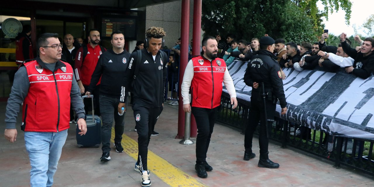 Beşiktaş'a Samsun’da Çiçekli Karşılama