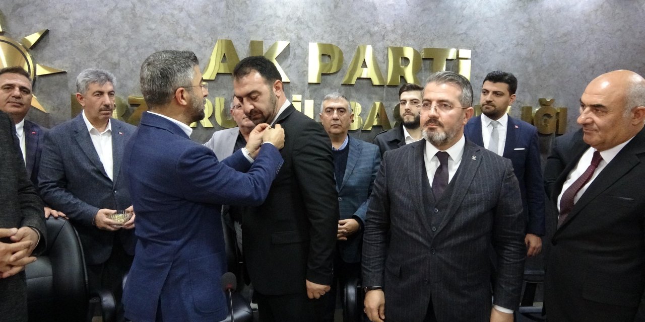 Deva Partisi'nden İstifa Eden 800 Kişi, Ak Parti'ye Katıldı