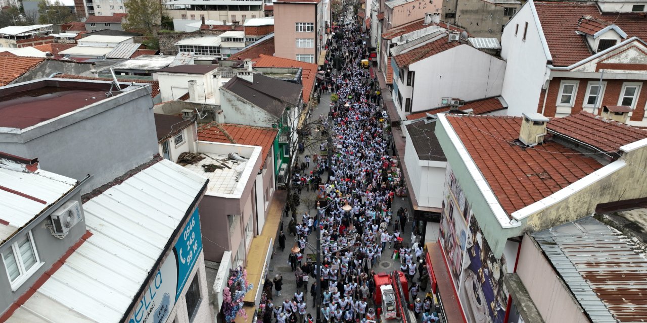 Bursa'da 'Filistin İçin Çocuklarla El Ele Zinciri'