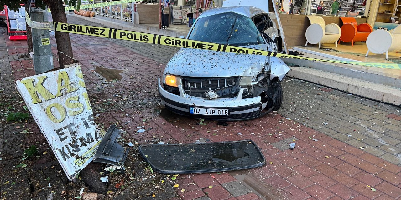 Kaza Sonrası Kalp Masajı Yapılan Sürücü, Hastanede Hayatını Kaybetti