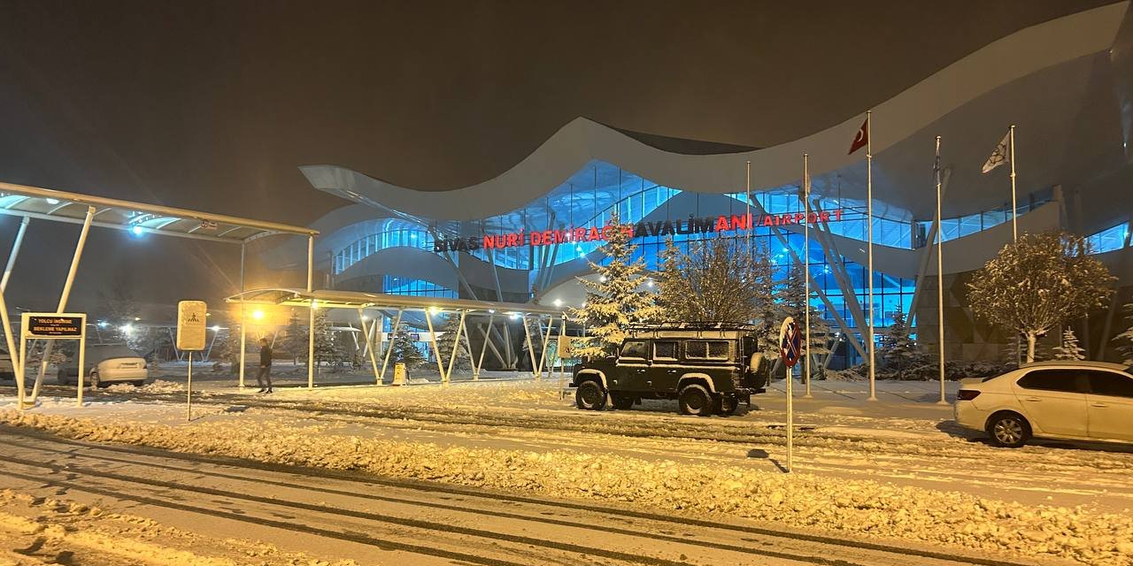 Sivas’ta Kar Yağışı Etkili Oldu