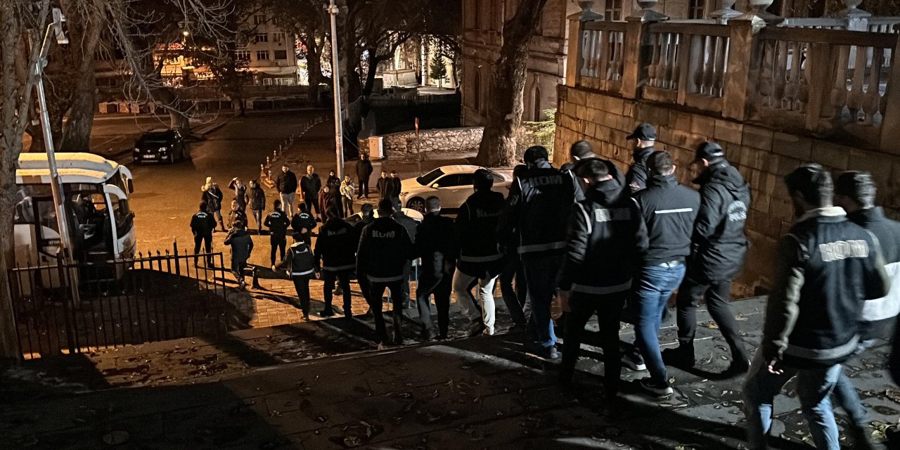 Kütahya’daki 'Daltonlar' Çetesi Operasyonunda 8 Tutuklama