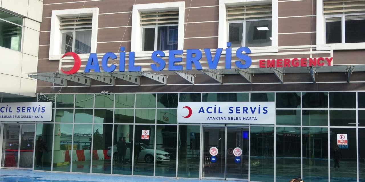 Çanakkale'de Boğaz Ve Garnizon Komutanlığı'na Yıldırım Düştü: 4 Asker Yaralı (2)