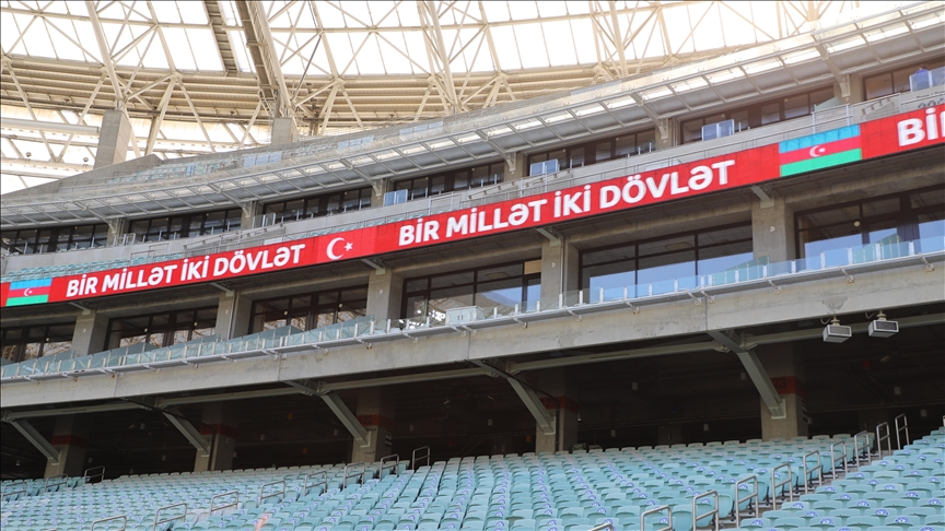 Depremzedeler yararına yapılacak Karabağ-Galatasaray maçı için 60 bin bilet satıldı