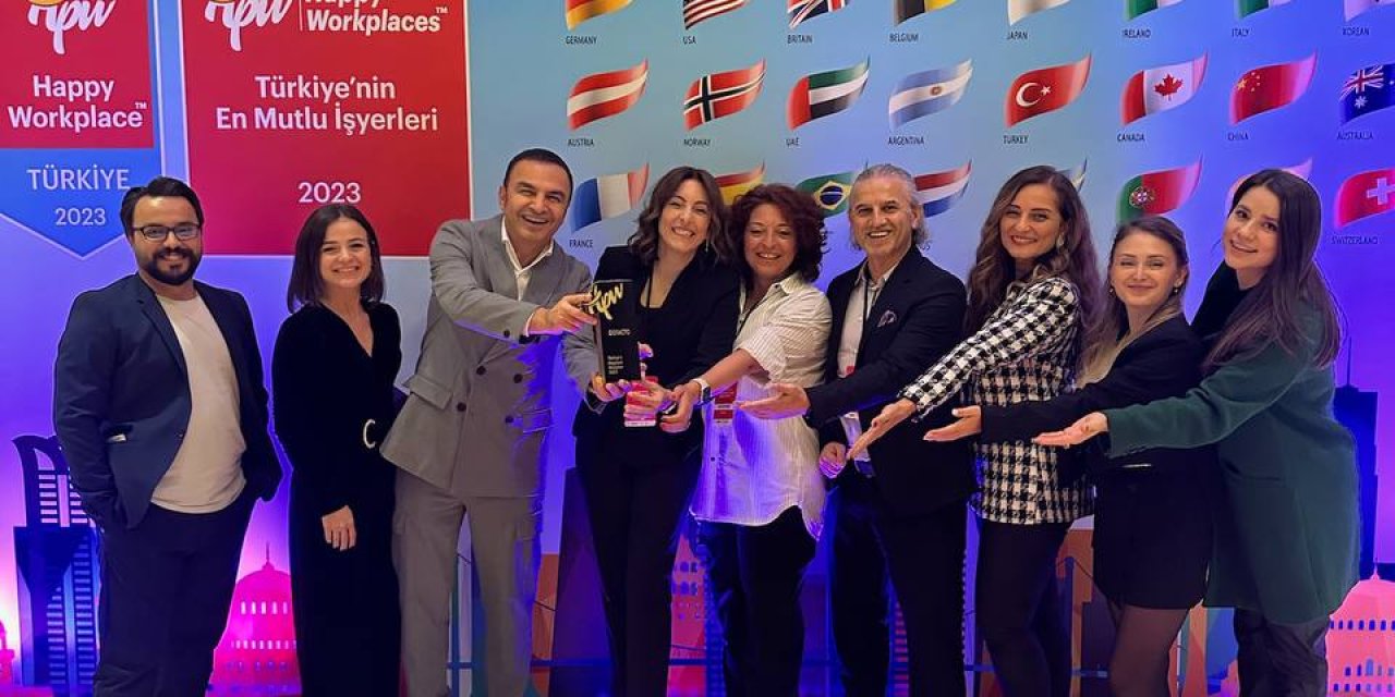 Defacto’ya ‘Türkiye’nin En Mutlu İşyeri’ Ödülü