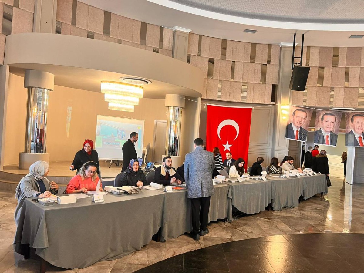 AK Parti'de Rize'de Temayül Yoklaması Başladı