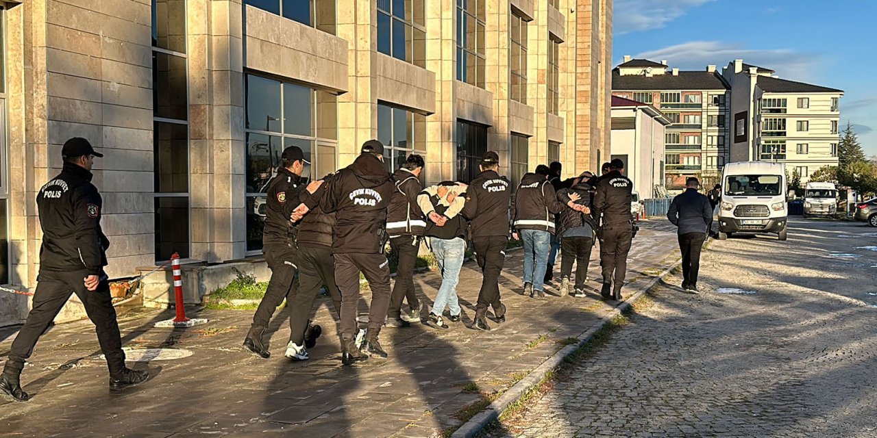 'Daltonlar' Çetesi Operasyonunda 4 Şüpheli Daha Adliyede