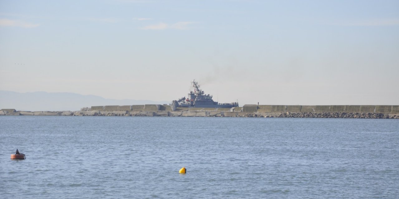 'Tcg Akın', 7 Kayıp Denizci İçin Ereğli'de