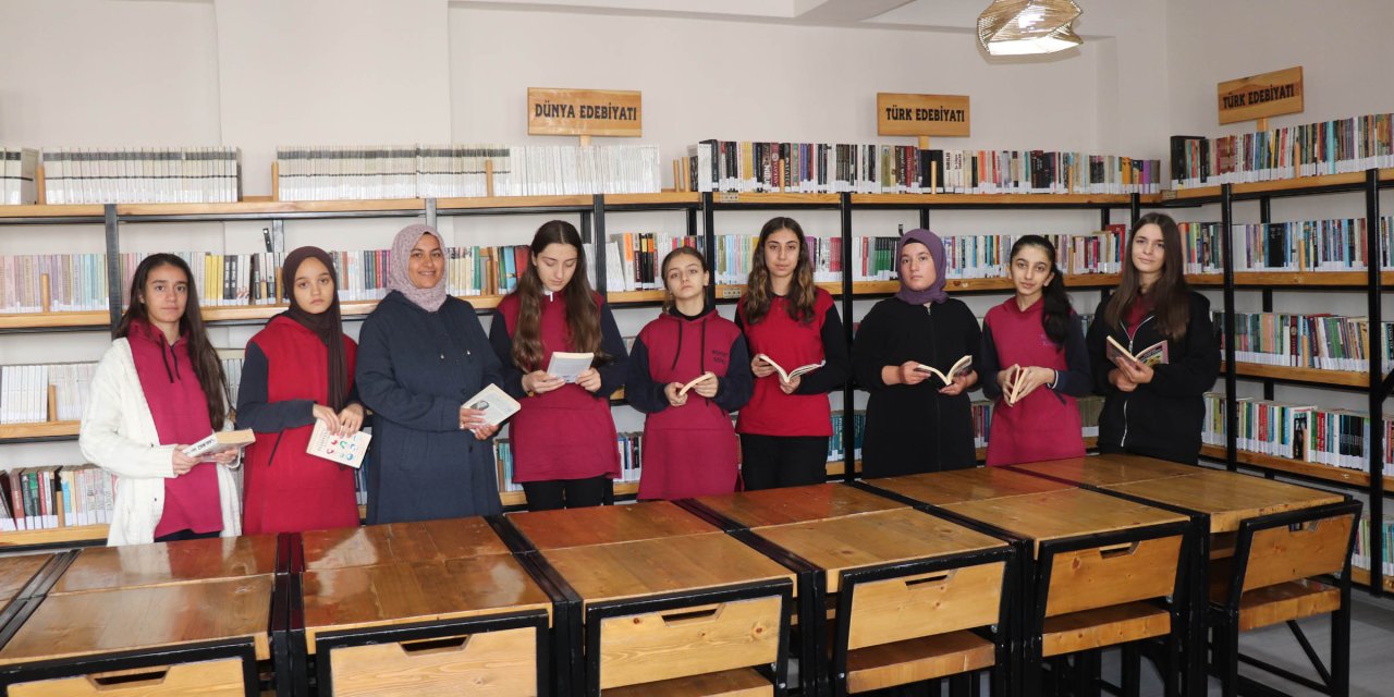 Teröristlerin Şehit Ettiği Okul Müdürü Adına, 4 Bin Kitaplık Kütüphane Kuruldu