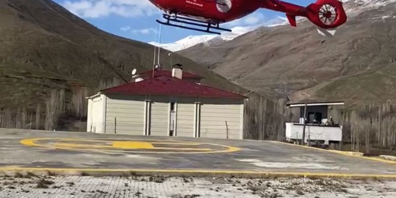 Van'da Apandisit Teşhisi Konulan Hasta İçin Ambulans Helikopter Havalandı