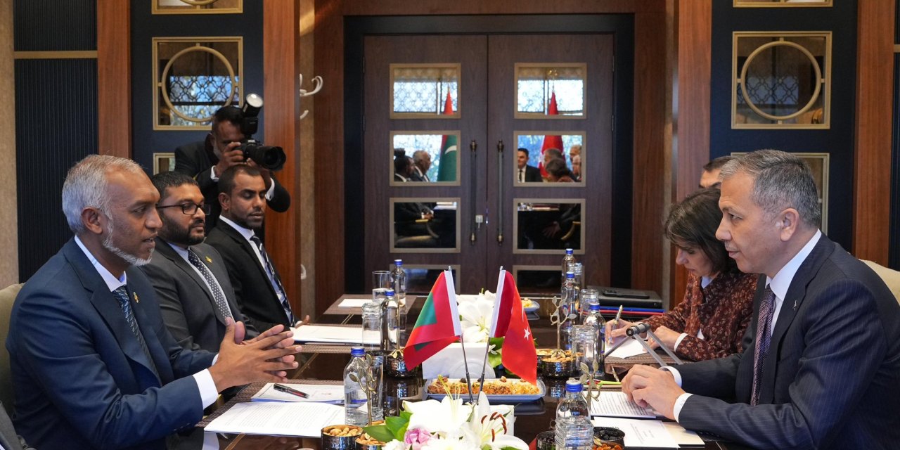 Bakan Yerlikaya, Maldivler Cumhurbaşkanı Muizzu İle Görüştü
